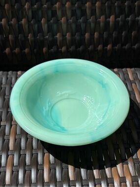 Vintage Avon Jadeite Milk Glass Bowl